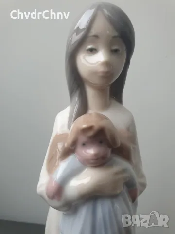 НАО ЛАДРО испанска порцеланова фигура на момиче с кукла-играчка/NAO Lladro статуетка 24см, снимка 5 - Колекции - 47123312