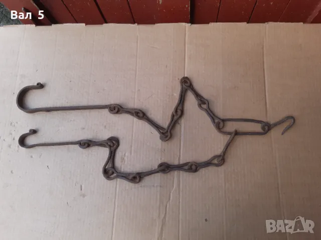 Стара верига за огнище от ковано желязо , здрава