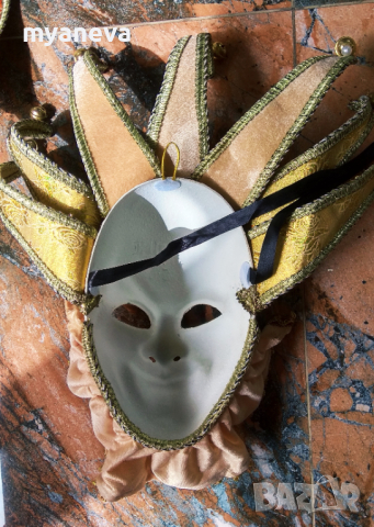 Венециански маски ръчно изработени и оцветени . Може и на стена да се позиционират , снимка 10 - Декорация за дома - 45035228