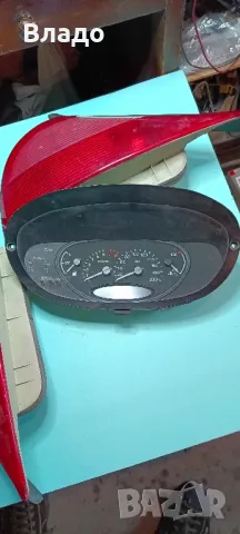 Продавам табло и задни светлини за Ланчия