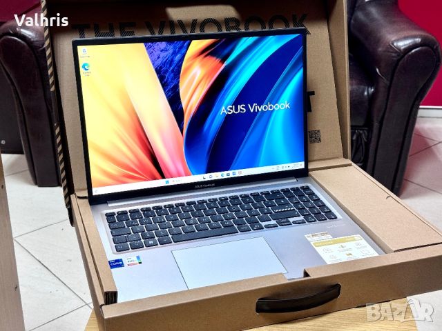 Asus Vivobook 16”инча OLED / 10-ядрен i7 / 16GB RAM / 512GB SSD/X1605Z, снимка 1 - Лаптопи за игри - 45453230