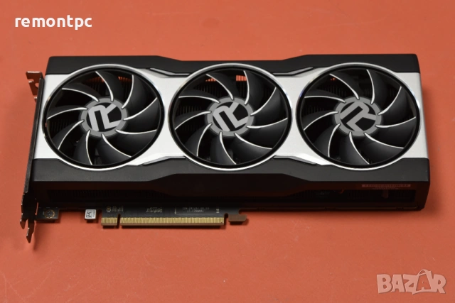Видео карта AMD Radeon RX 6800 16GB Midnight Black Founder’s Edition, снимка 4 - Видеокарти - 54252286