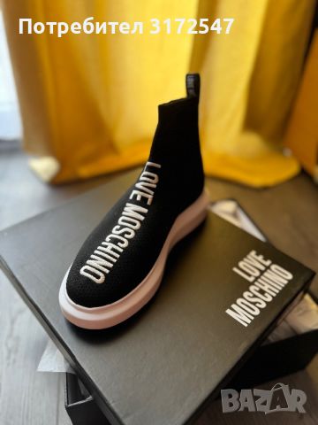 Love Moschino , снимка 2 - Дамски ежедневни обувки - 46200945