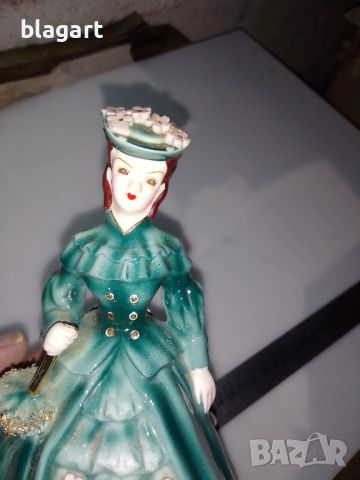 Порцелан,фигура,дама с чадър, снимка 2 - Антикварни и старинни предмети - 45513039