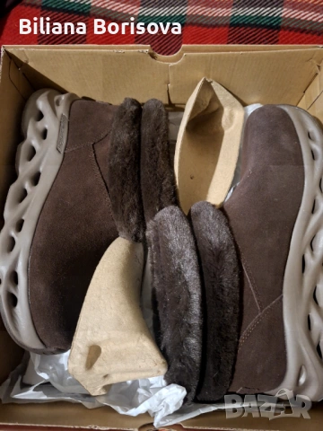 Зимни боти Skechers , снимка 2 - Дамски боти - 53801539