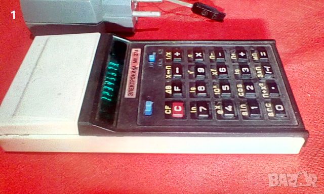 Ретро калкулатор Электроника, снимка 3 - Антикварни и старинни предмети - 45434166