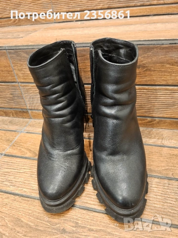 Дамски боти на платформа с ток 36