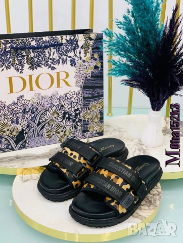 чехли christian dior, снимка 2 - Чехли - 51457592