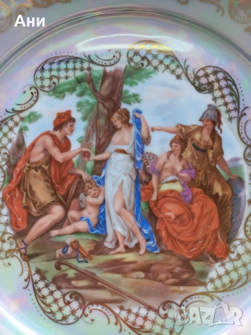Декоративна порцеланова чиния, снимка 3 - Декорация за дома - 51469012