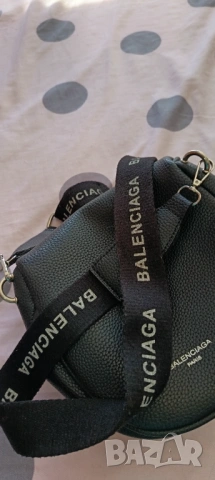 Дамска чанта маркова , снимка 3 - Чанти - 53603573