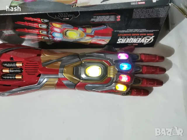 Avengers Marvel Legends Series Iron Man Nano Gauntlet Артикулиран електронен юмрук със светлини, снимка 15 - Други - 48440014