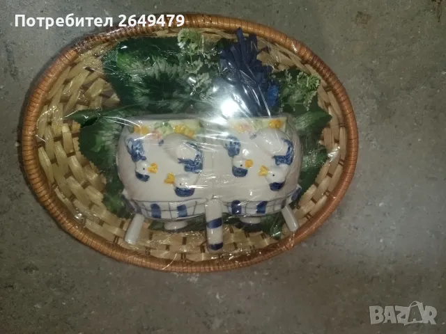 Продавам комплект солница и пиперница + комплект чаши с дървена поставка, снимка 4 - Други - 49895242