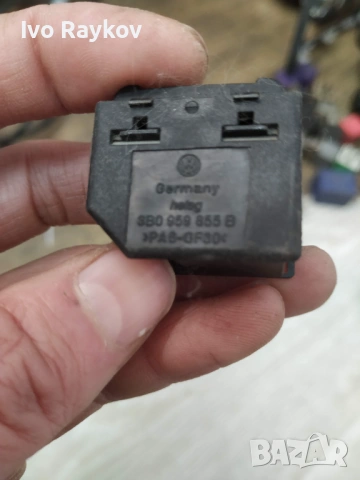 Копче ел. стъкла volkswagen, skoda 3b0959855b, снимка 3 - Части - 53175176
