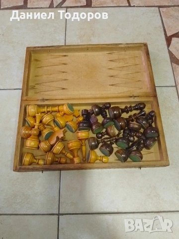 Стар дървен шах .Размери - 34 х 34см. ., снимка 8 - Шах и табла - 50749275