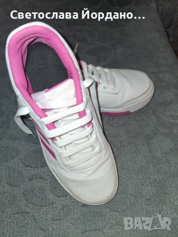 Бели маратонки Адидас, снимка 3 - Маратонки - 51083949