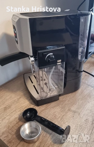 Еспресо кафемашина Klarstein, за Ремонт , снимка 4 - Кафемашини - 53650124