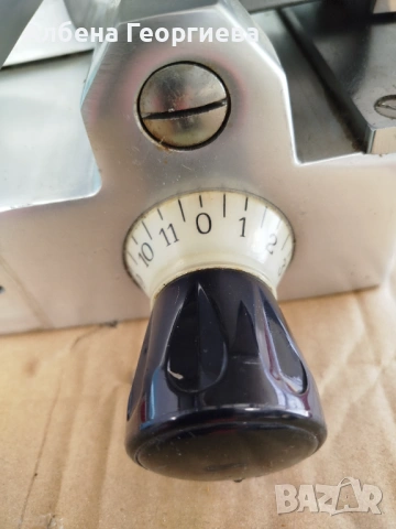 ПРОФЕСИОНАЛНА СЛАЙС МАШИНА VEGA 125 W - 250 mm, снимка 8 - Обзавеждане на кухня - 53824626