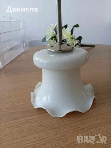 Малък винтидж полилей с една фасунка, снимка 2 - Лампи за таван - 53639237