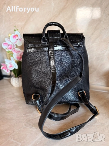 Черна кожена раница , снимка 2 - Раници - 53850448
