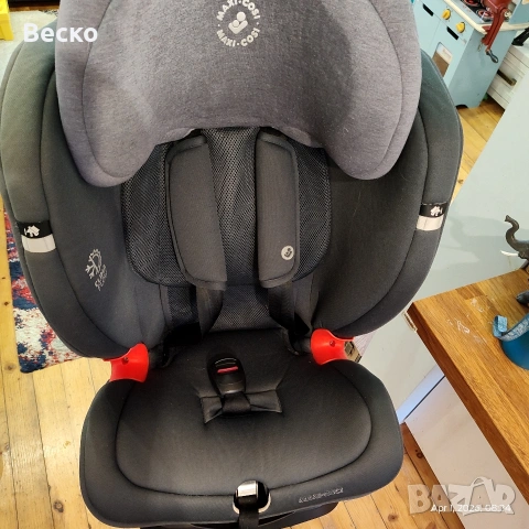Детско столче за автомобил / кола MAXI Cosi , снимка 8 - Столчета за кола и колело - 54049117