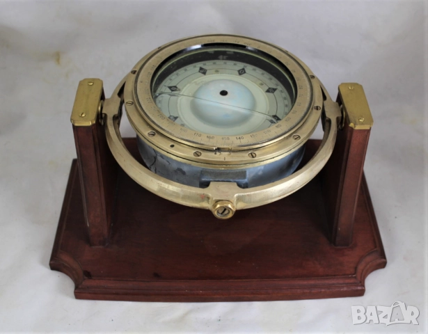 114 Компас магнитен, руски за морския търговски флот на СССР 60-те години, снимка 2 - Антикварни и старинни предмети - 51210016