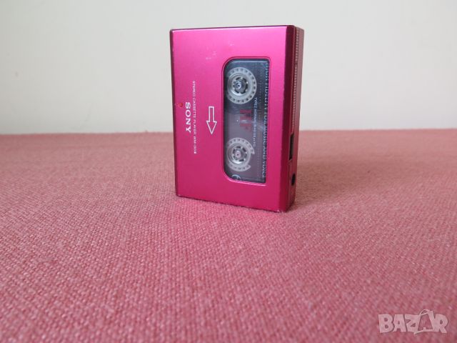 Sony walkman quartz WM-DD3 Red,1989г, снимка 3 - Радиокасетофони, транзистори - 46606067