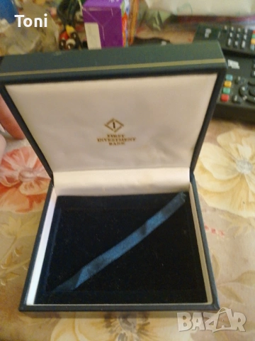 Луксозна подаръчна кутия подаръчна кутийка  first investment bank за монети колиета бижута колие , снимка 2 - Други - 53338929