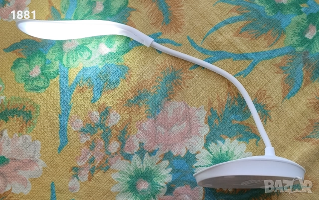 Настолна LED лампа с вградена презареждаща батерия 5W и гъвкаво рамо. Бяла светлина. Нова., снимка 6 - Настолни лампи - 51442378