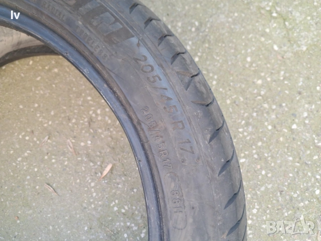 Летни гуми 205/45/17 - 2 бр, снимка 2 - Гуми и джанти - 53458210