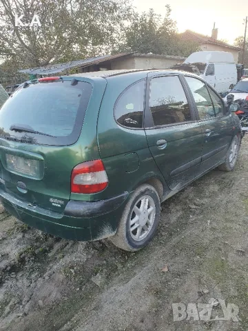 Renault Scenic 1.9 dCi - НА ЧАСТИ , снимка 3 - Автомобили и джипове - 47693591