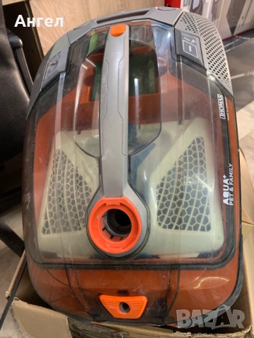 Thomas Pet & Family AQUA+ / Прахосмукачка 1700W / Перяща прахосмукачка, снимка 3 - Прахосмукачки - 54299864