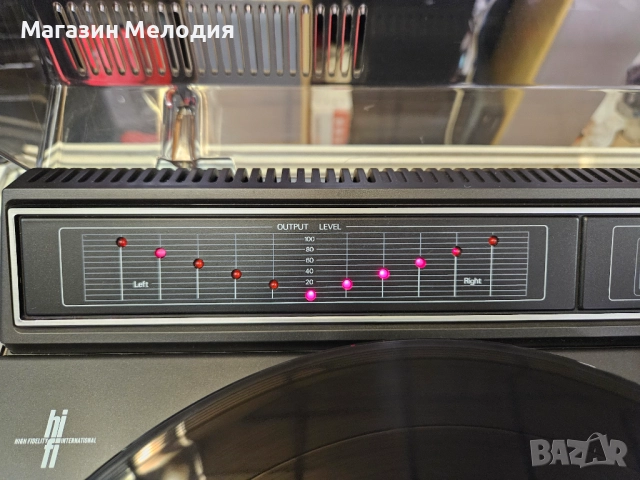 Грамофон Philips 574 Type - 22 AF 574/00 В отлично техническо и визуално състояние. Има вграден усил, снимка 3 - Грамофони - 52638817