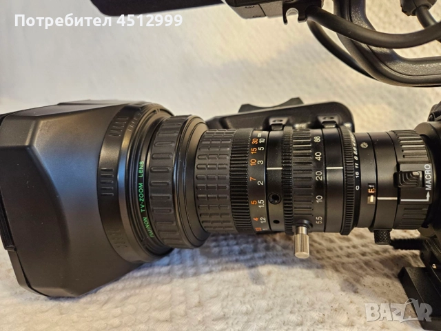 Видеокамера JVC GY-HD200 - HDV 720p MiniDV, снимка 2 - Камери - 52100267