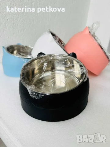 Купичка за храна за котки - различни цветове