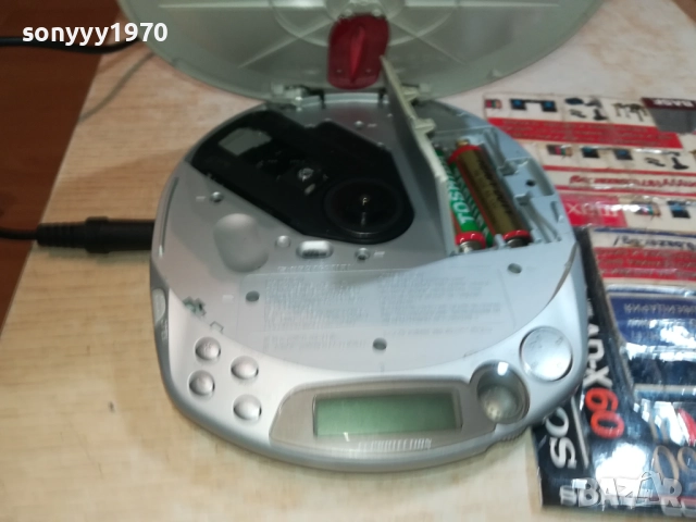 SONY D-NE215 PORTABLE CD PLAYER-WALKMAN 0309251019, снимка 10 - Радиокасетофони, транзистори - 51588385