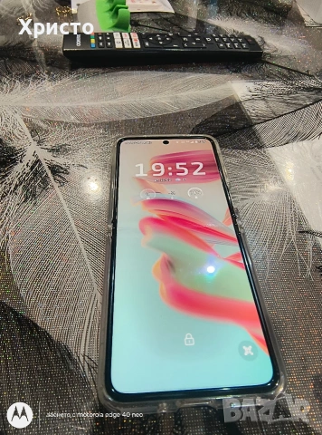 Motorola RAZR 40, снимка 2 - Motorola - 53433287