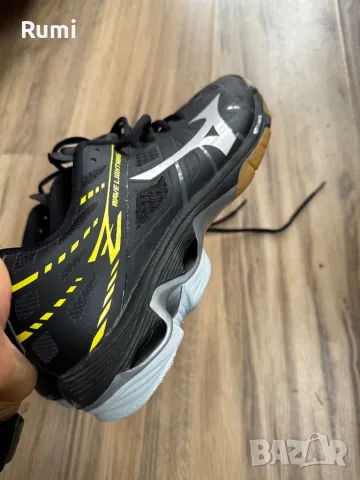 Оригинални маратонки Mizuno Wave Lightning SR Touch! 43 н, снимка 9 - Маратонки - 47208835