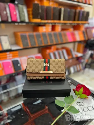 дамски портмонета louis vuitton gucci , снимка 11 - Портфейли, портмонета - 46935172