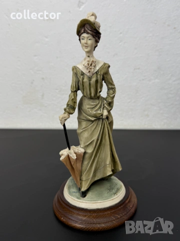 Италианска полирезинова фигура „Дама в зелено“. №7948