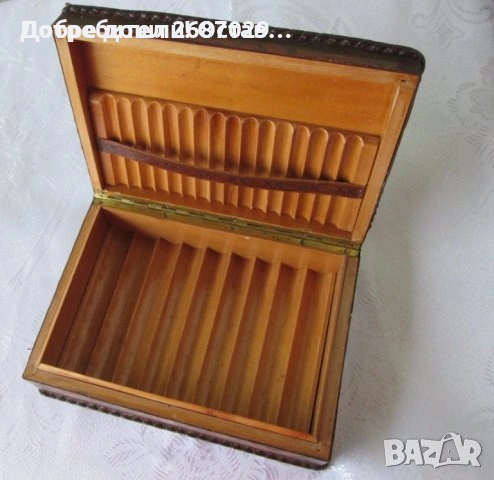 Стара ролетка 10 метра,  ролетка за мерене, кожа месинг маркировка, кутия кожа и дърво за цигари, снимка 11 - Антикварни и старинни предмети - 32607772