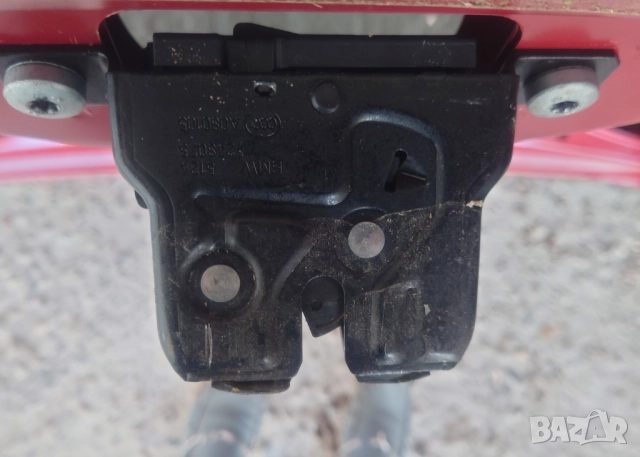 Емблема, задна броня, задна врата, ключалка зад. врата за БМВ 1 /BMW 1/ F-20, F-21 М-пакет 2012-2019, снимка 14 - Части - 52394671