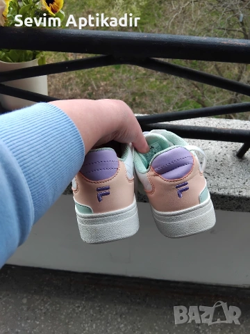 Оргинални дамски маратонки Fila , снимка 6 - Маратонки - 54078216