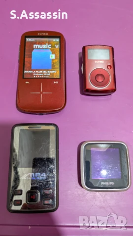 San Disk Sansa - 4 GB, снимка 3 - MP3 и MP4 плеъри - 50504014