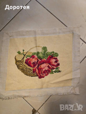 Гоблен ,,Рози в панер,,, снимка 2 - Гоблени - 51555464