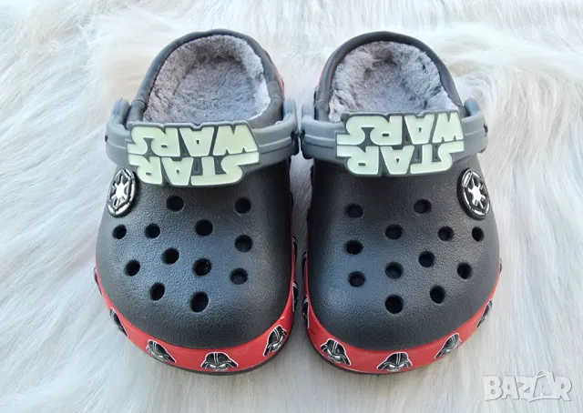 Оригинални Crocs STAR WARS №21-22, снимка 15 - Детски сандали и чехли - 50360627