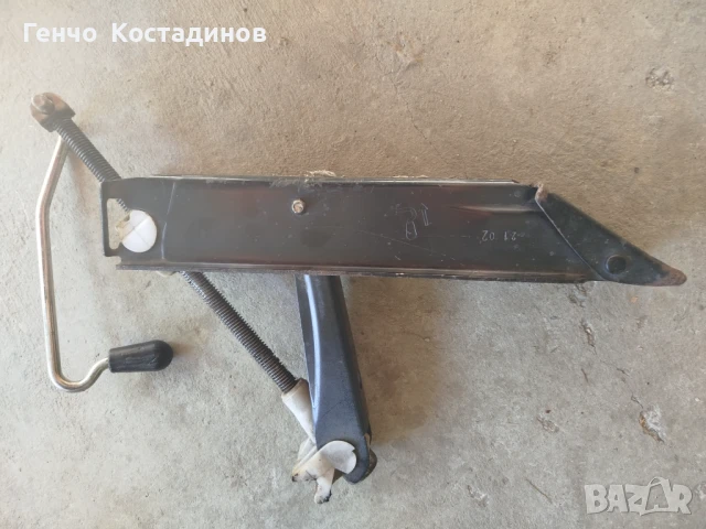 Продавам крик за Мазда 6 , оригинален , снимка 6 - Аксесоари и консумативи - 50844208