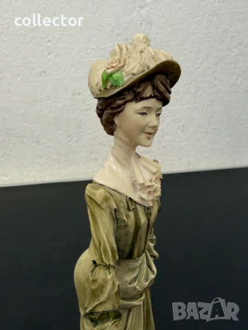 Италианска полирезинова фигура „Дама в зелено“. №7948, снимка 7 - Колекции - 53824618