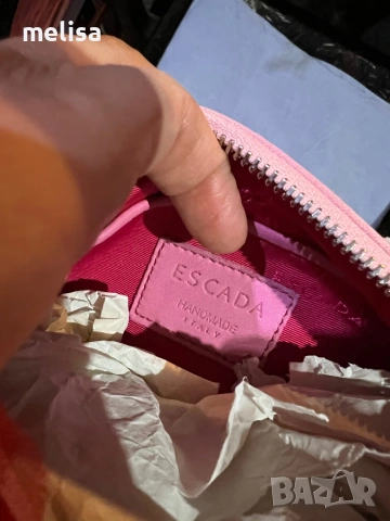 Escada  чанта ръчно правена, снимка 6 - Чанти - 53392067