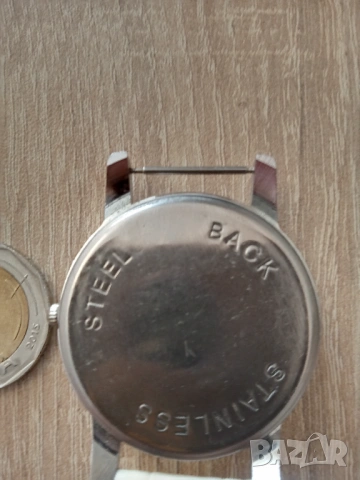 Chanel, шнола.Часовник Chanel.Брошка,значка. Miu-Miu , снимка 9 - Други - 52372015