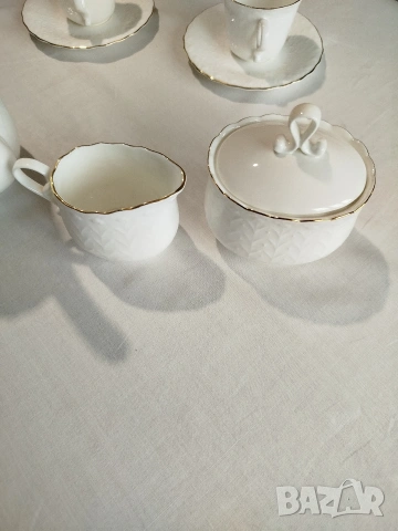 Фин сервиз от костен порцелан, снимка 2 - Сервизи - 53007819